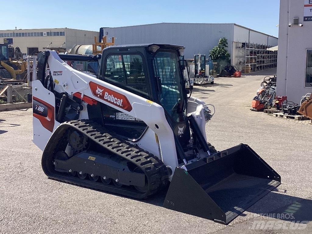 Bobcat T86 Skid steer mini nakladalci