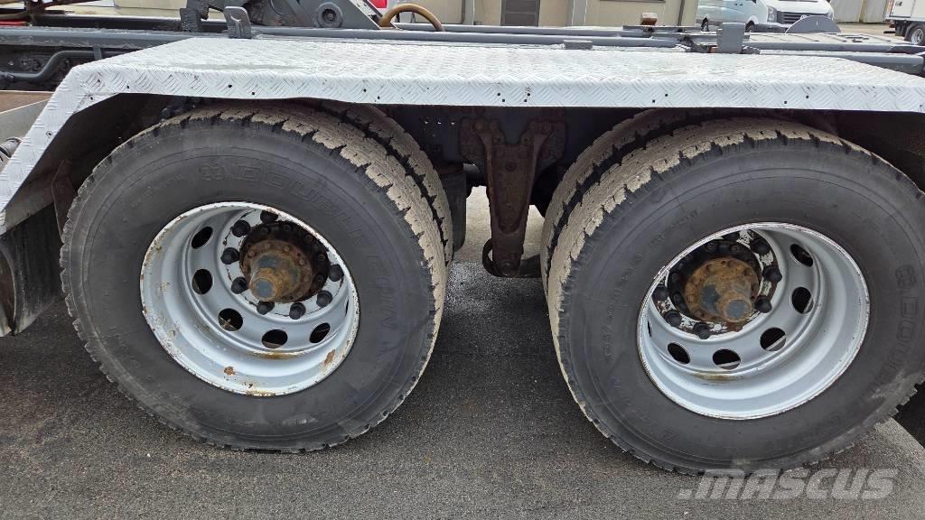 Scania R520 6X4 Kotalni prekucni tovornjaki