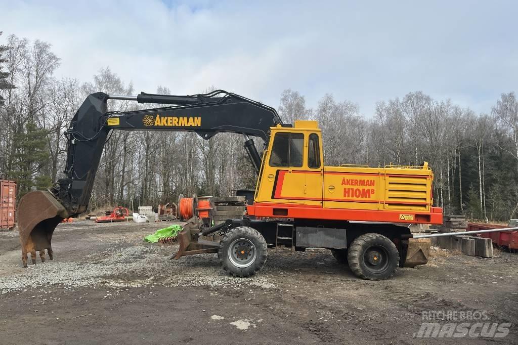 Åkerman H 10 M B Bagri na kolesih