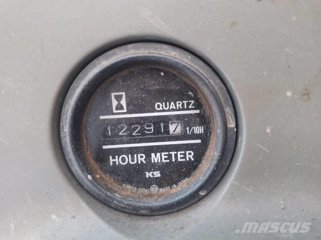 Kobelco SK135SRLC Bagri goseničarji