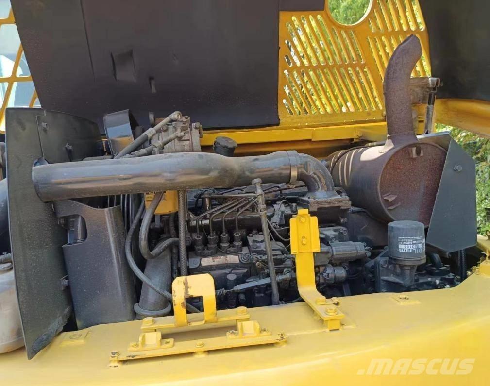 Komatsu PC 60 Mini bagri <7t