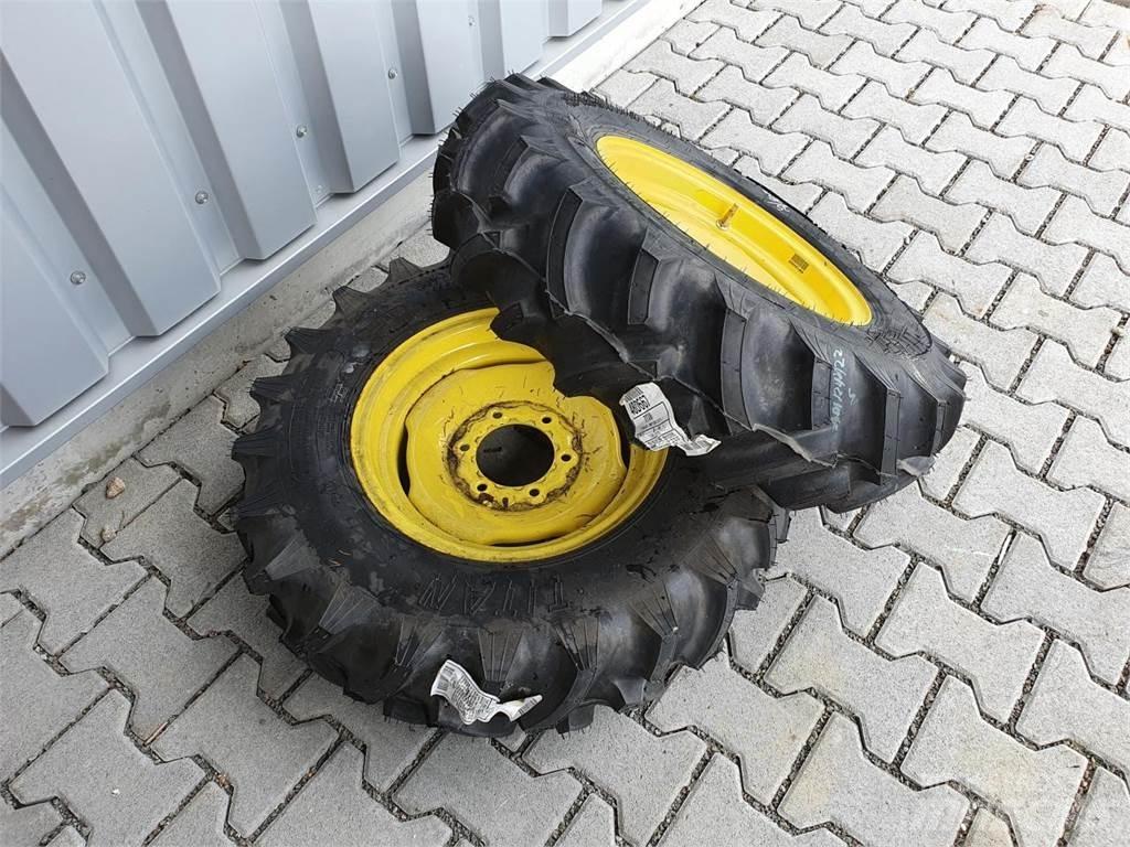 Titan 8-16 x2 Gume, kolesa in platišča