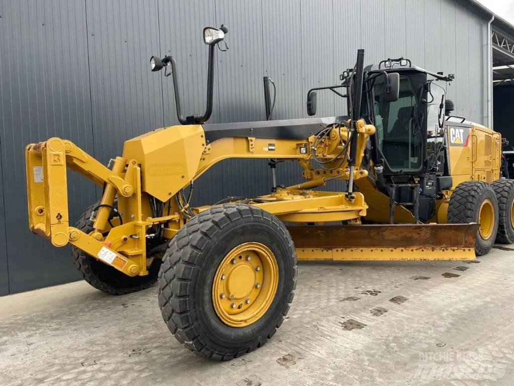CAT 140M3 AWD Grederji