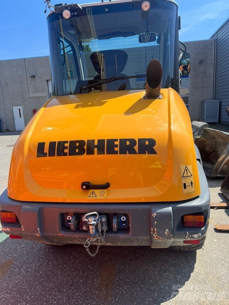 Liebherr L 506 Kolesni nakladalci