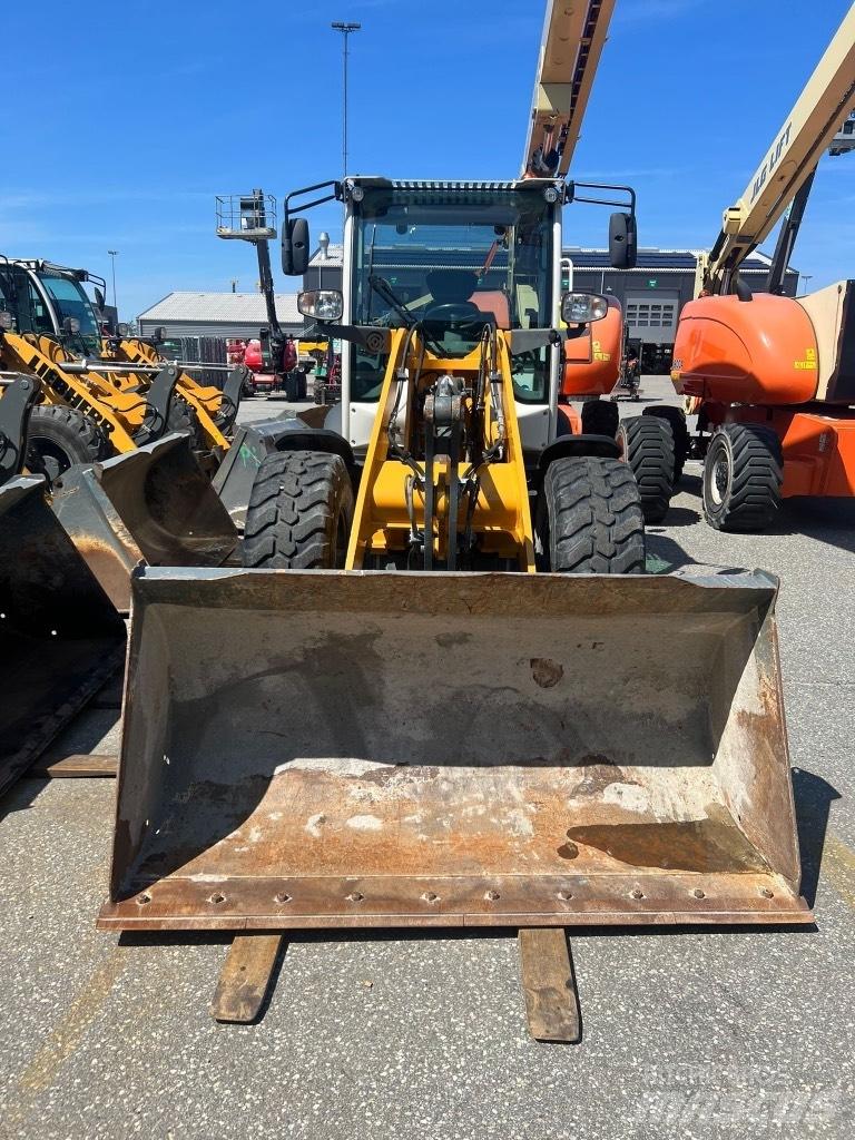 Liebherr L 506 Kolesni nakladalci