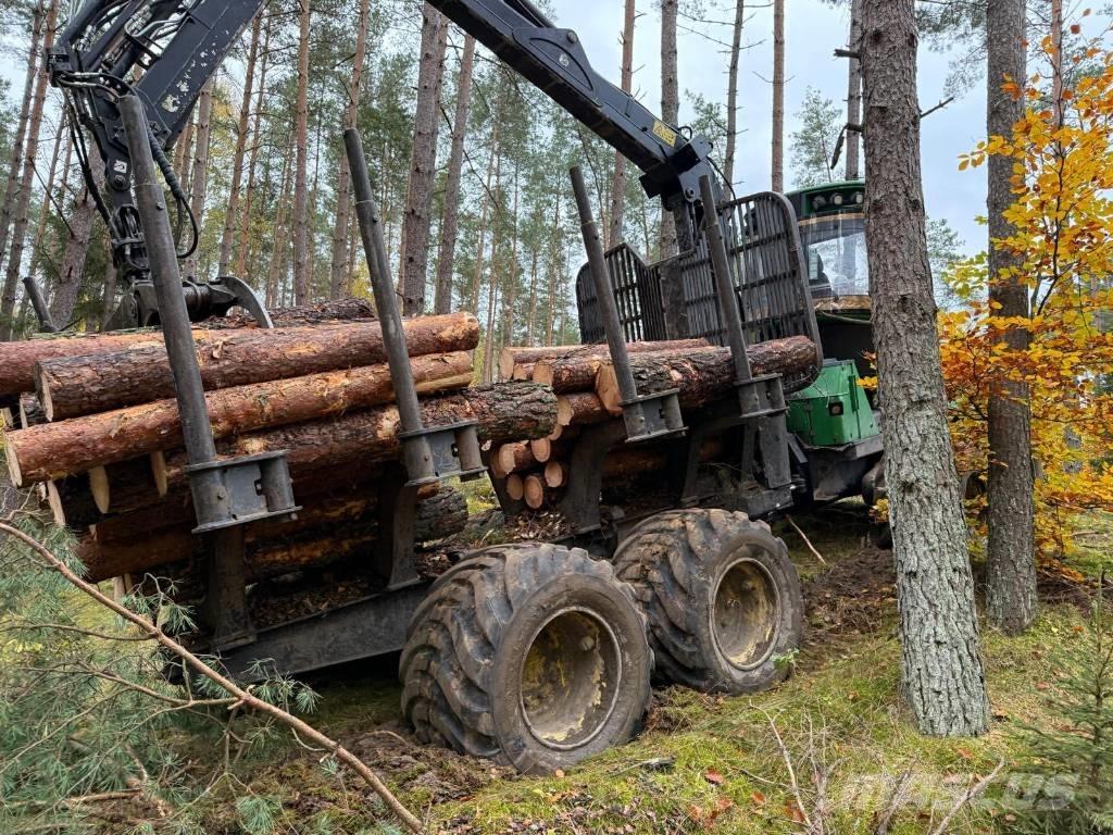 John Deere 1010 E Forwarderji