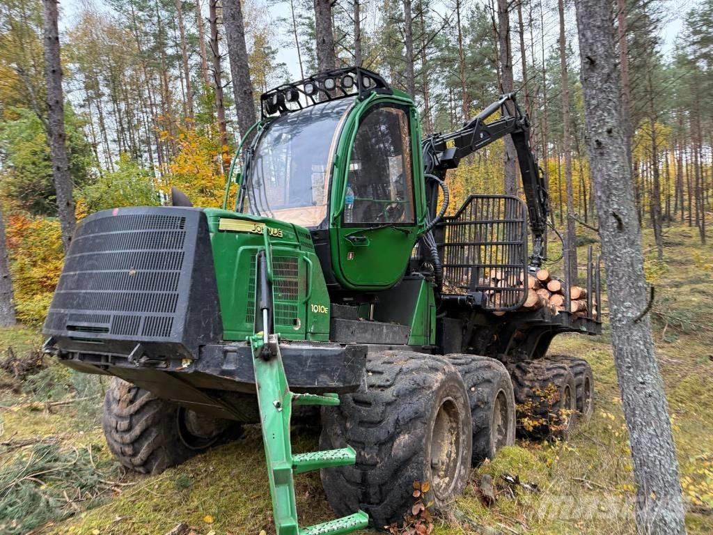 John Deere 1010 E Forwarderji