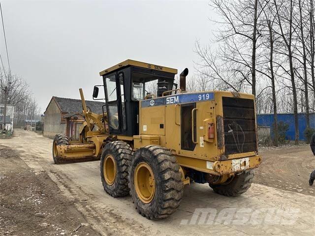 SEM 919 Kolesni Buldožerji