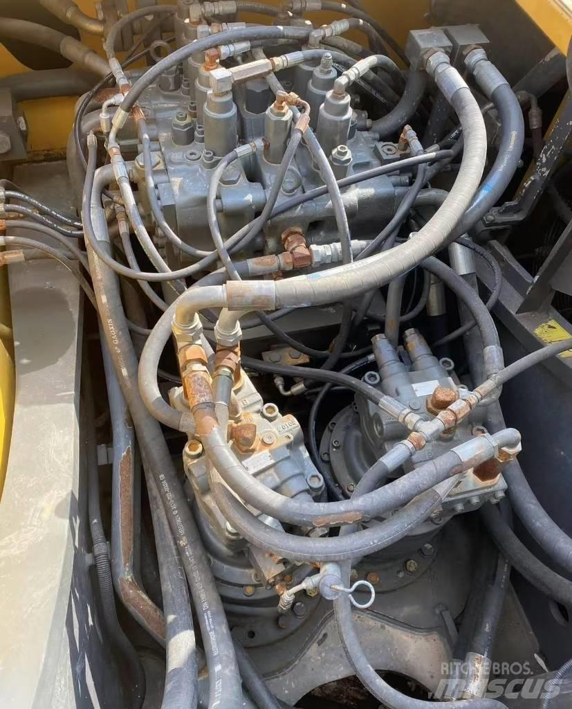 Volvo EC 460 Bagri goseničarji