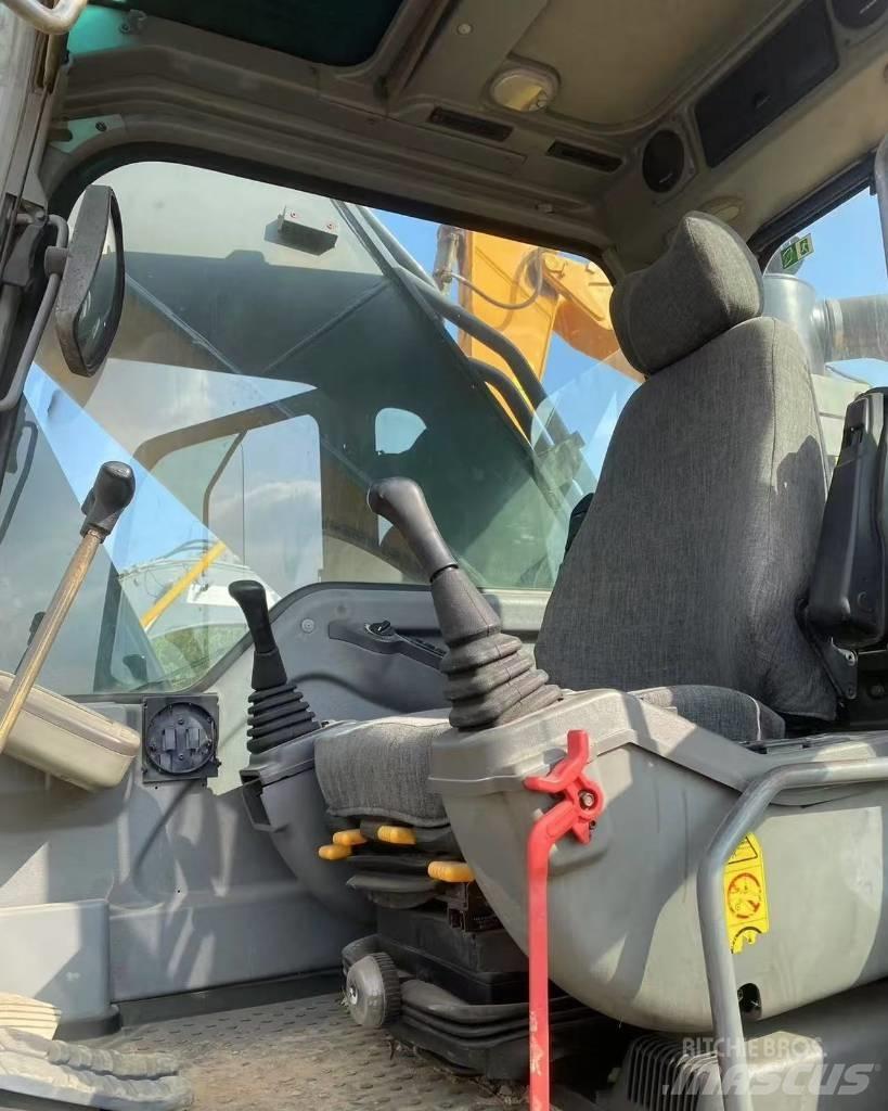 Volvo EC 460 Bagri goseničarji