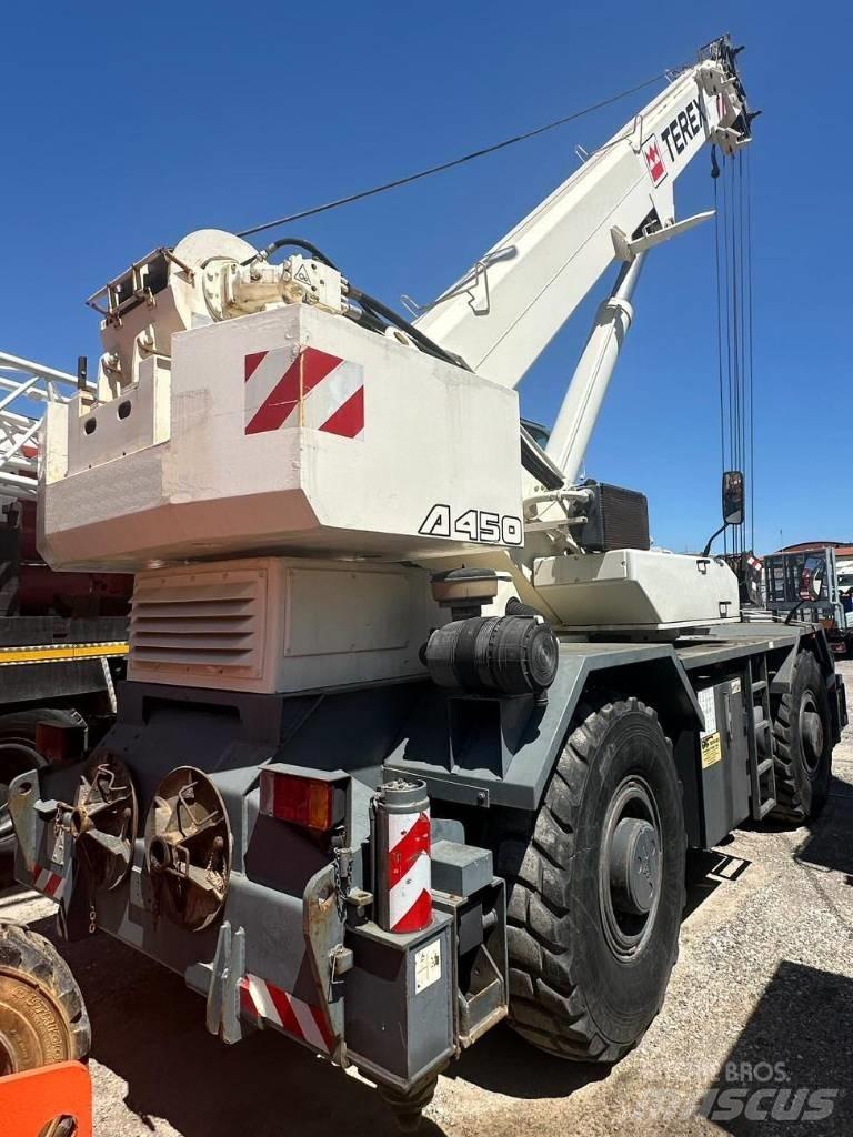 Terex A450 Avtodvigala