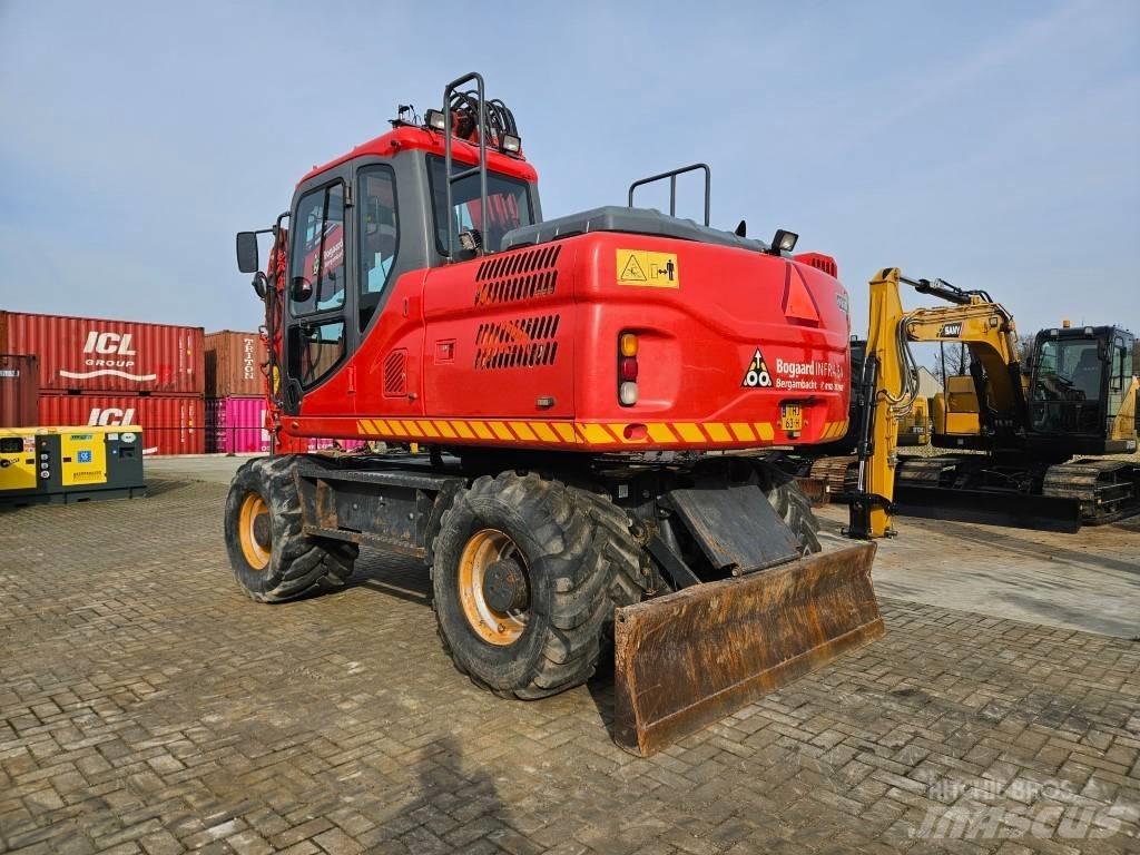 Doosan DX 140 W-3 Bagri na kolesih