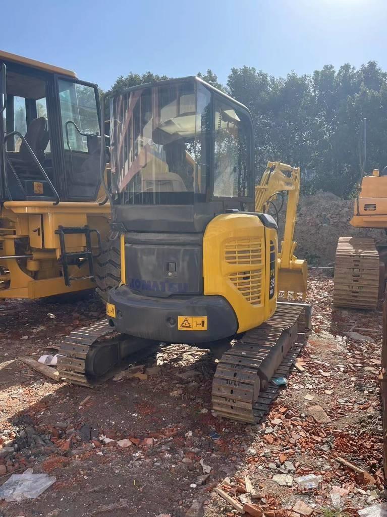 Komatsu PC 35 Bagri goseničarji