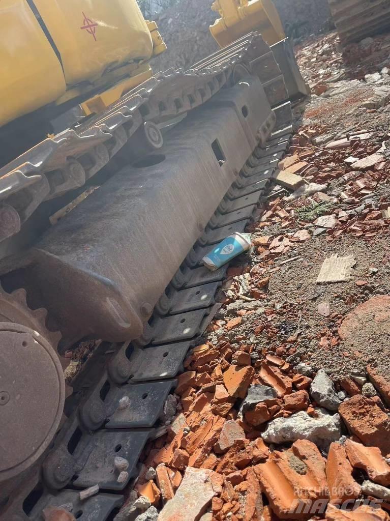 Komatsu PC 35 Bagri goseničarji