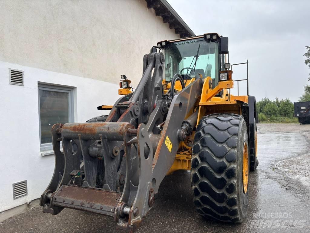 Volvo Radlader L180F Kolesni nakladalci