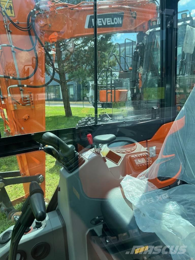Doosan DX 19 Bagri goseničarji