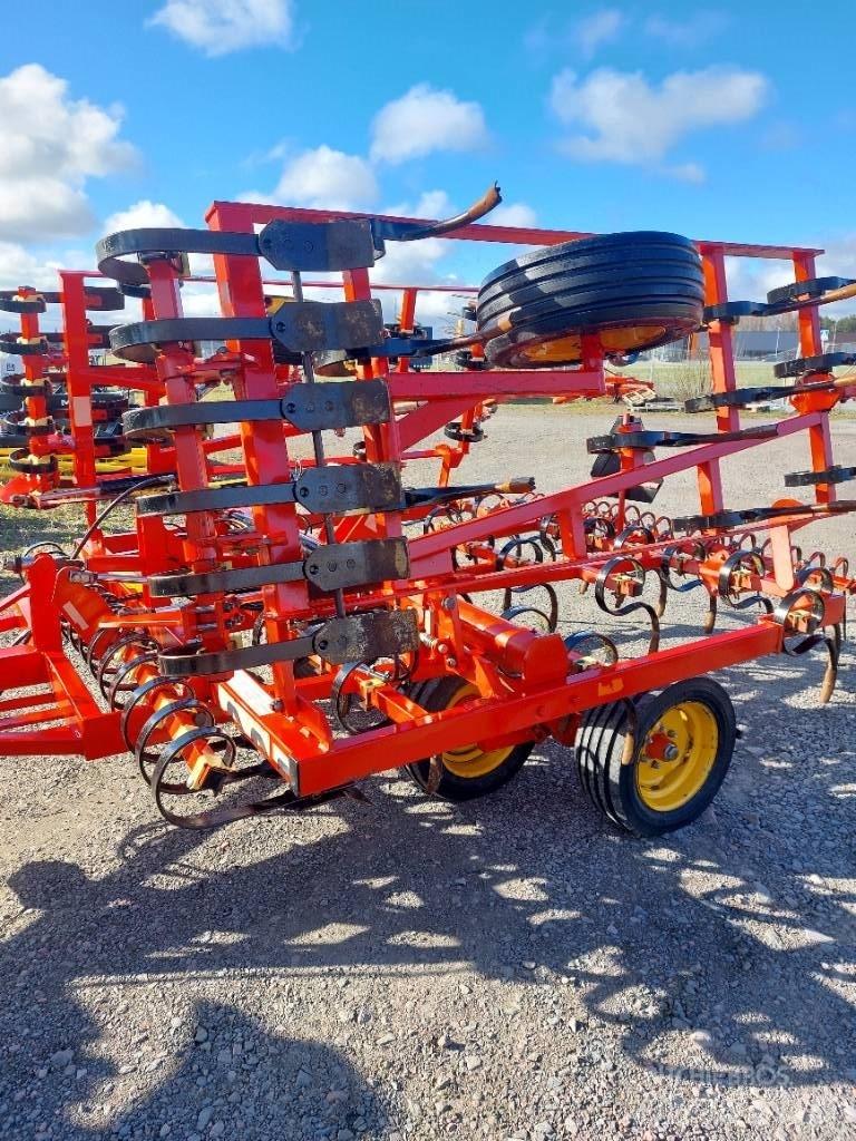 Väderstad NZF 450 Brane