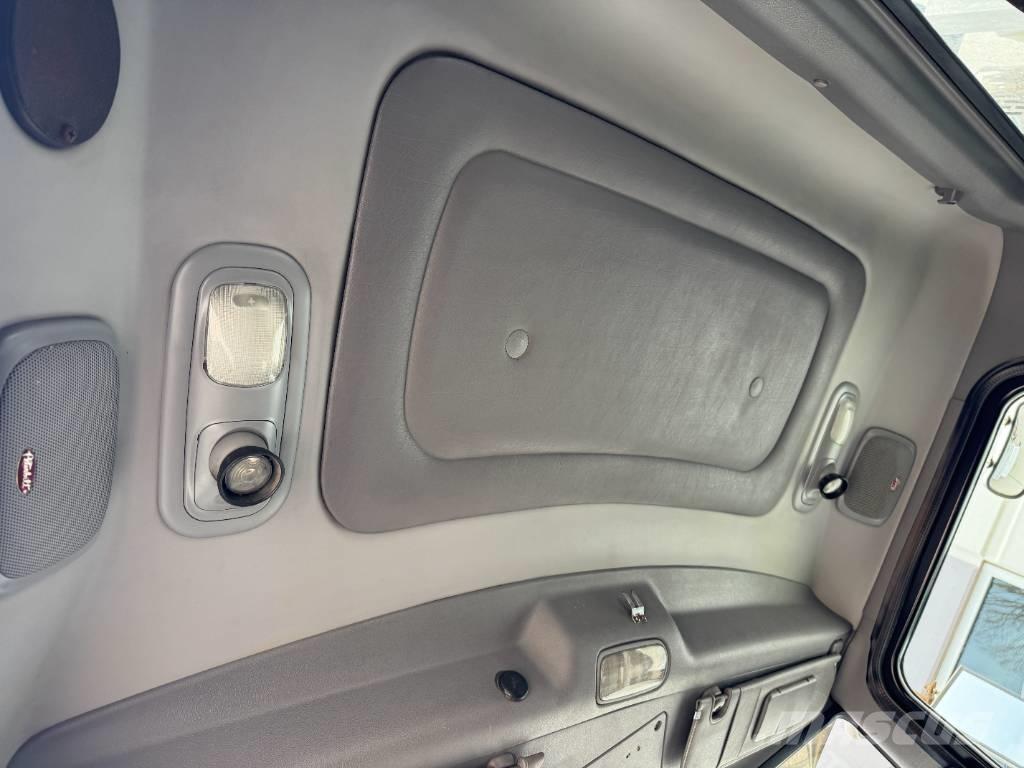 Peterbilt 389 Vlačilci