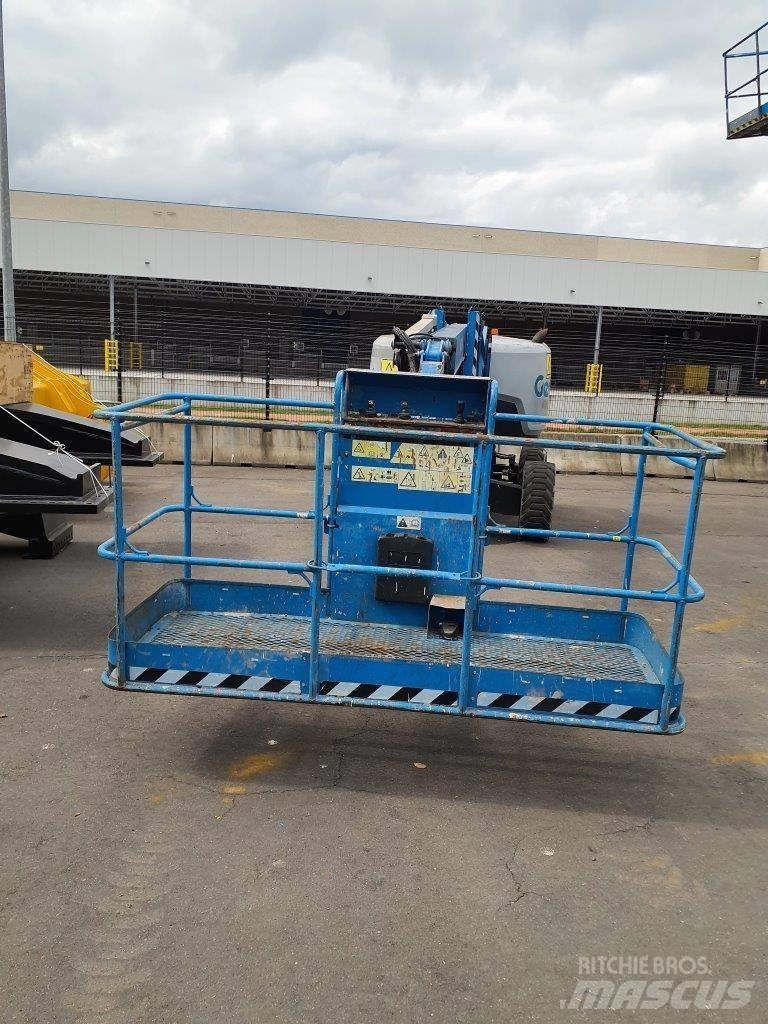 GENIE Z-62/40 Zglobne dvižne ploščadi
