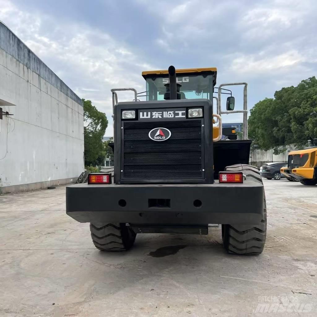 SDLG LG 956 L Kolesni nakladalci