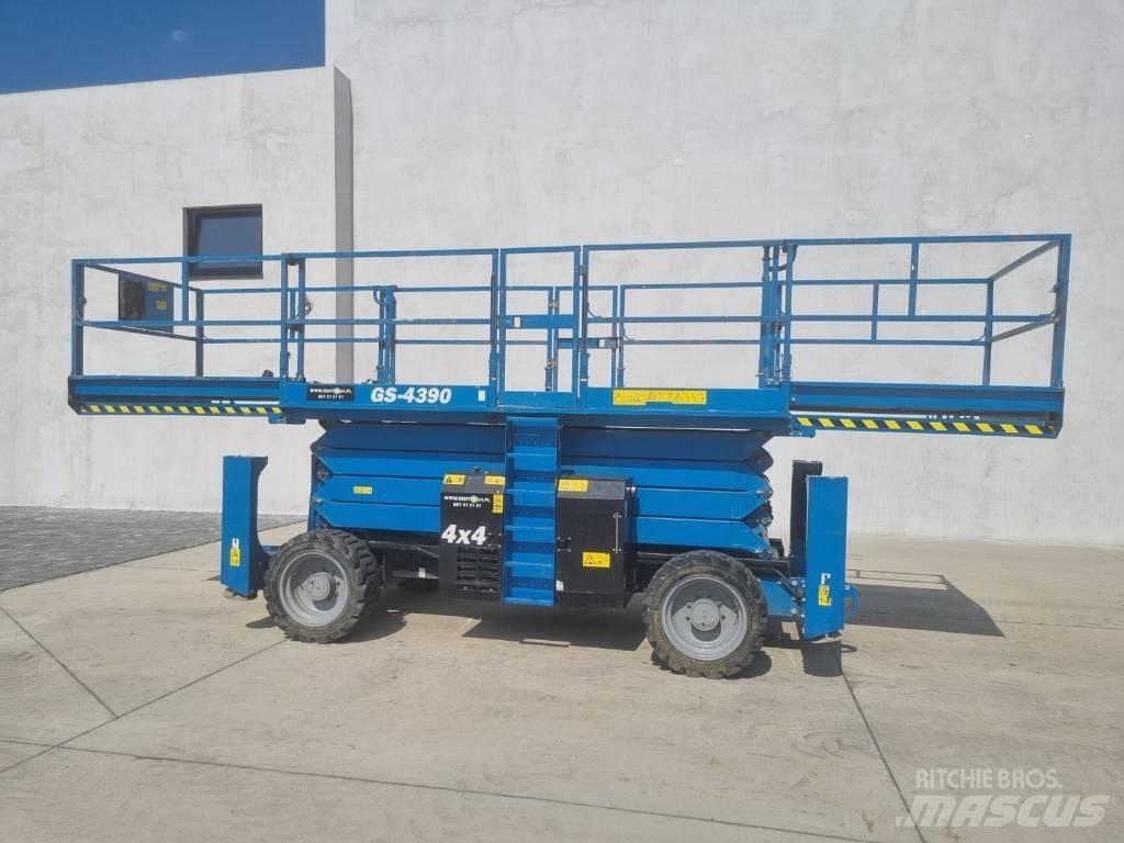 Genie GS 4390 - R304 Škarjaste dvižne ploščadi