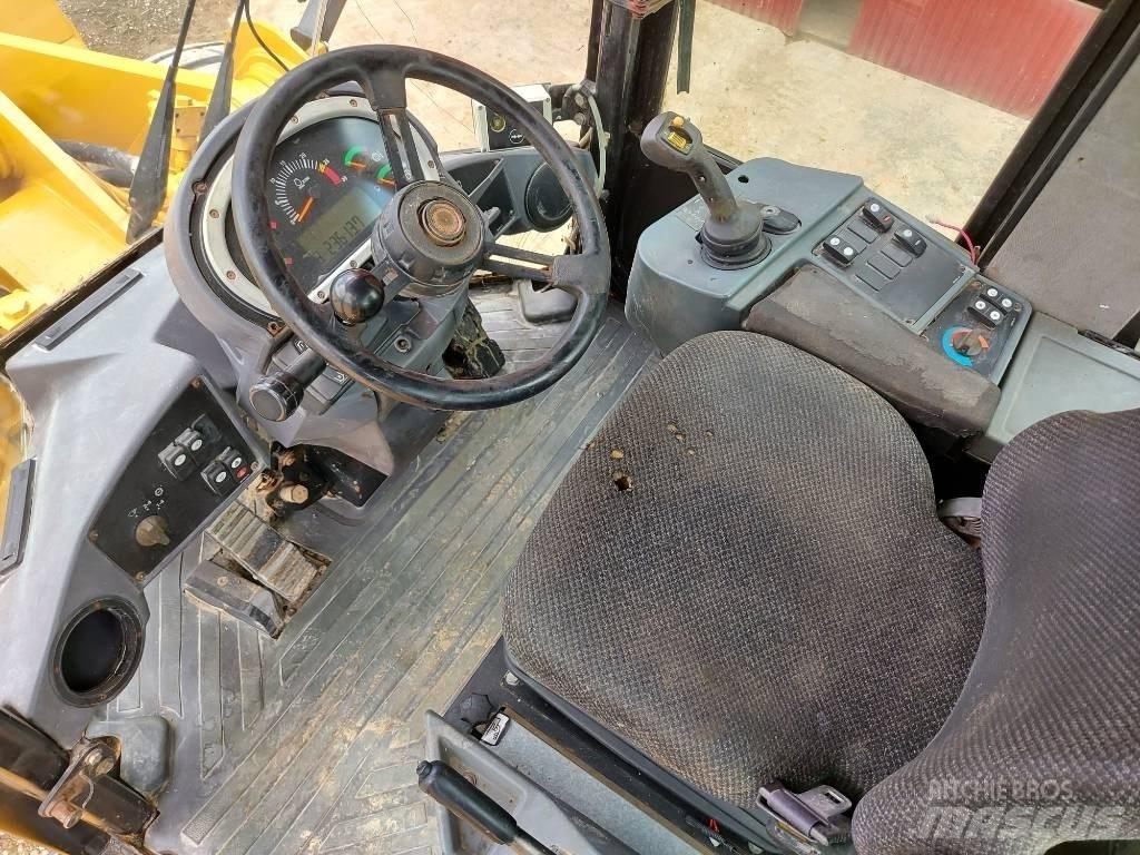 CAT 938 H Kolesni nakladalci