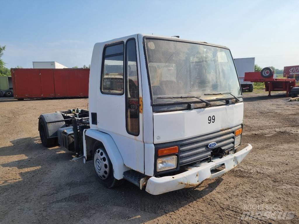 Ford CARGO 0713 Drugi tovornjaki