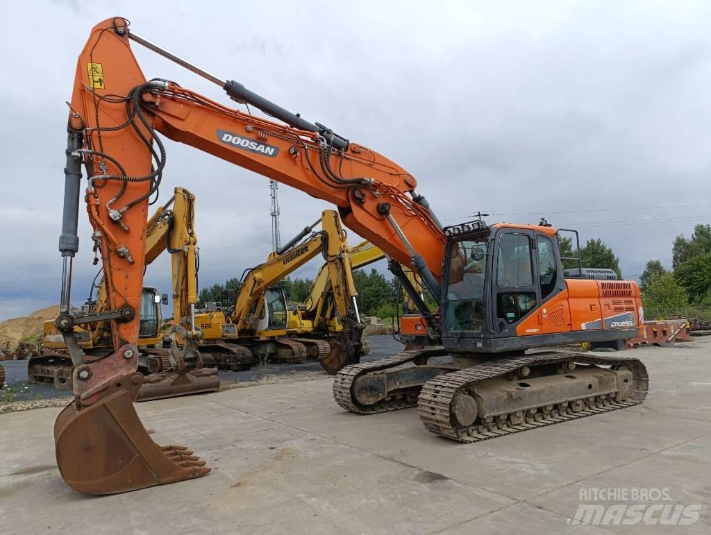 Doosan DX 255 LC-5 Bagri goseničarji