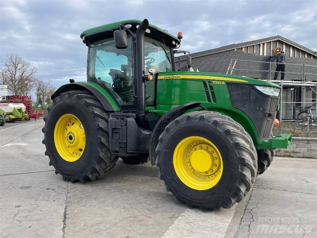 John Deere 7230 R Traktorji
