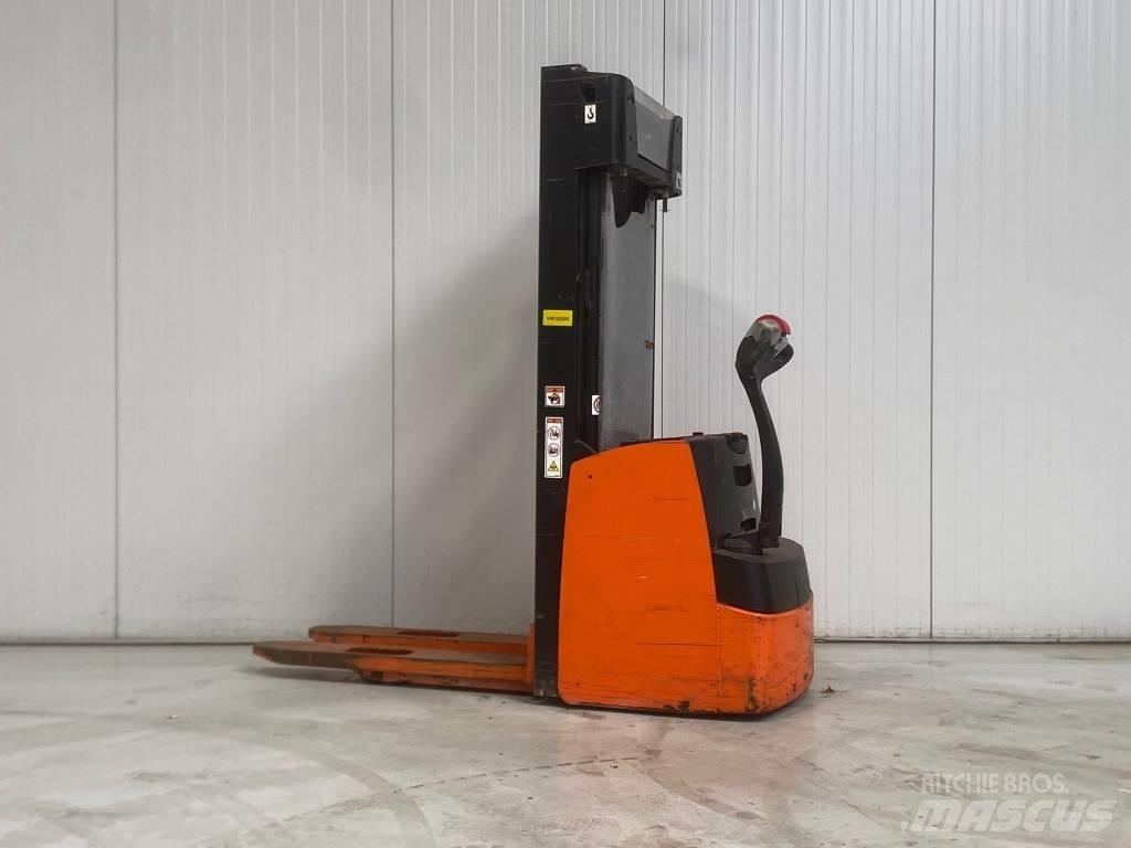 Hyster S1.4 Ročni električni viličar
