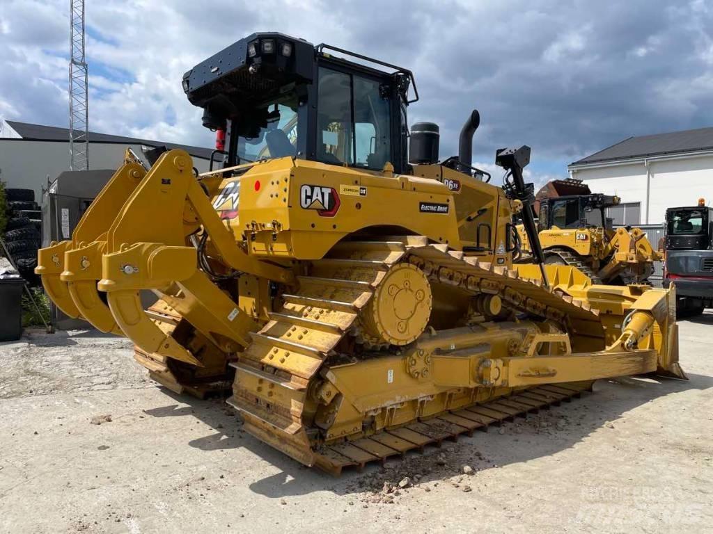 CAT D 6 XE LGP Buldožerji goseničarji