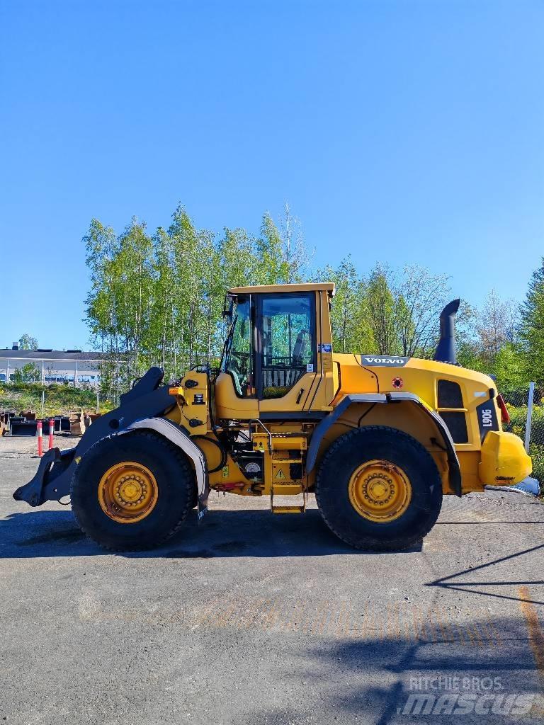 Volvo L 90 G Kolesni nakladalci