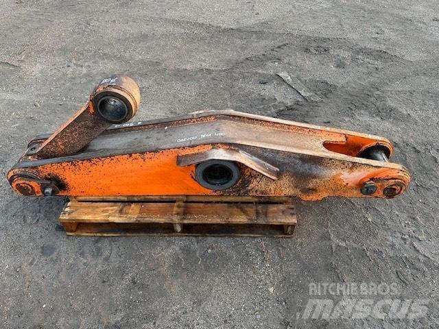 Daewoo Mega 400 V Žlice