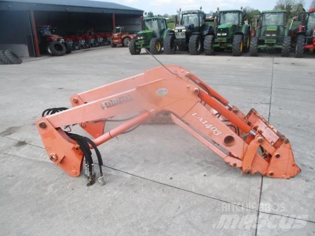 Kubota LA1403 Loader Traktorji