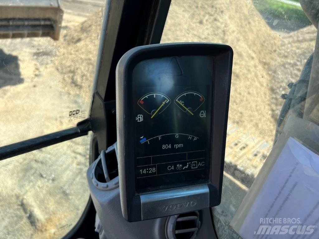 Volvo EC 300 D L Bagri goseničarji