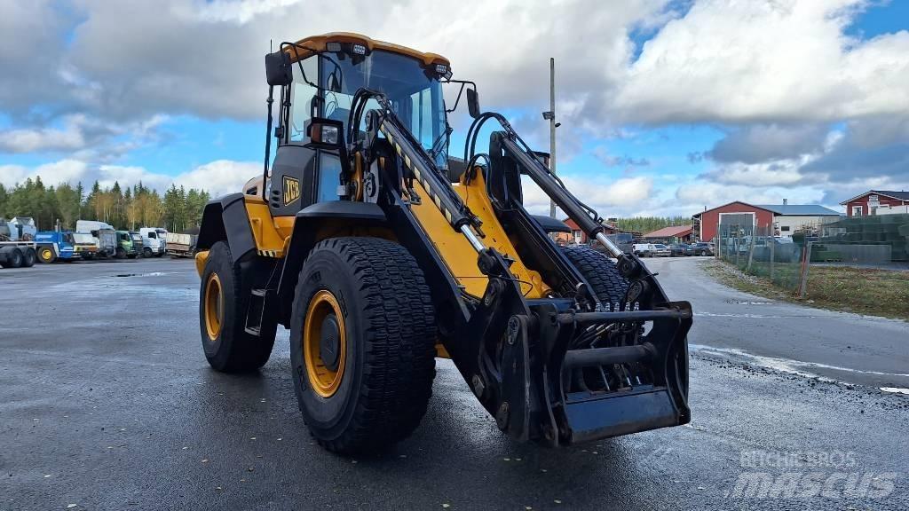 JCB 426 HT Kolesni nakladalci