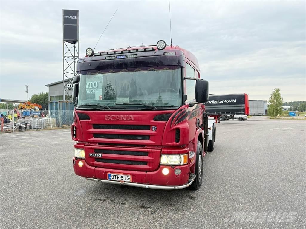 Scania P 310 Tovornjaki z žerjavom