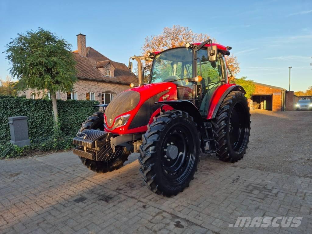 Valtra A105 HiTech Traktorji