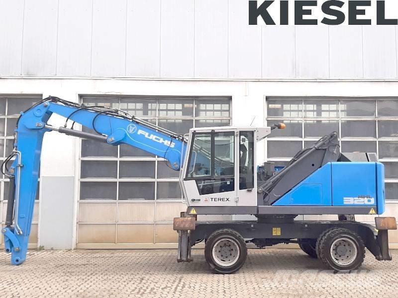 Fuchs MHL 320 F Bagri za prekladanje primarnih/sekundarnih surovin