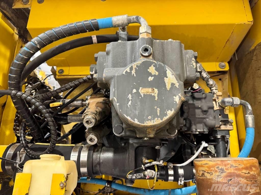 Komatsu PC 490 LC-10 Bagri goseničarji
