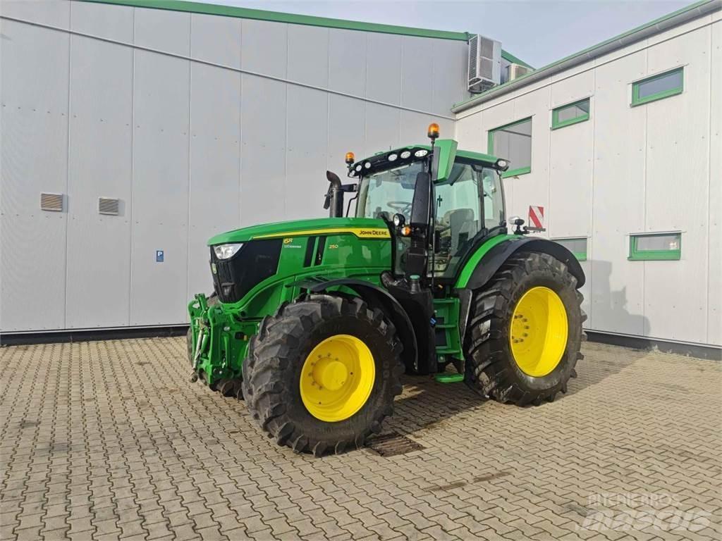 John Deere 6R 250 Traktorji