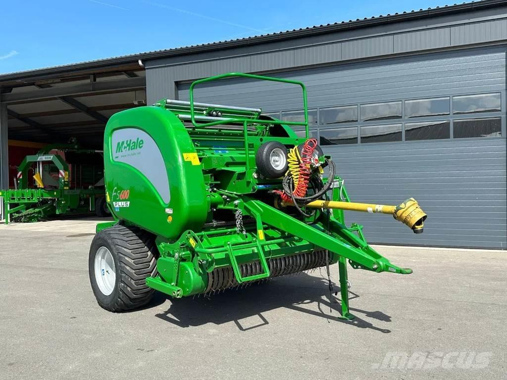 McHale F5600 plus Kombajni za krmo