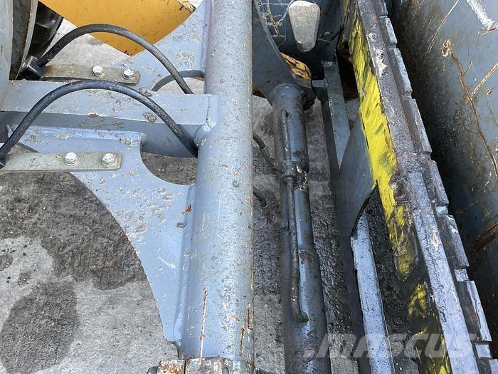 Liebherr L506C Kolesni nakladalci