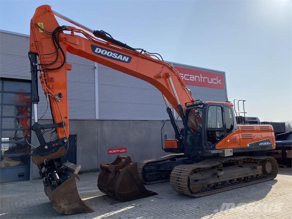 Doosan DX300LC-5 Bagri goseničarji