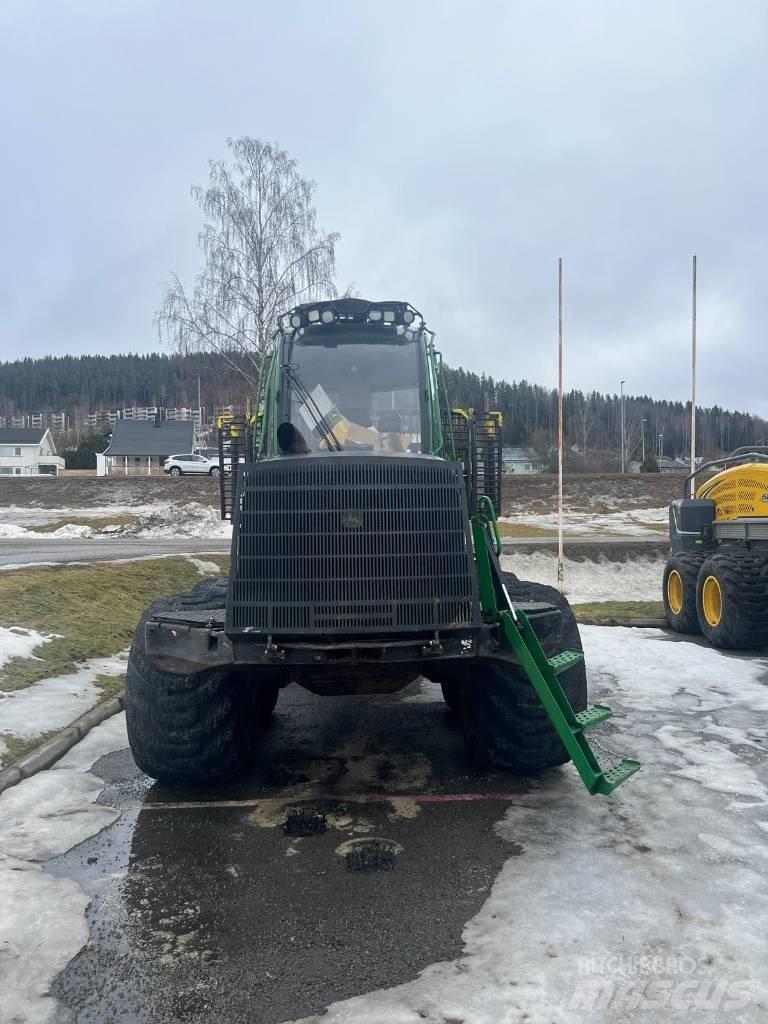 John Deere 1210 E Forwarderji