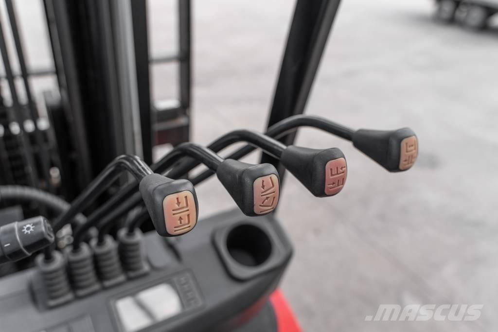 Manitou MI 30 D Dizelski viličarji