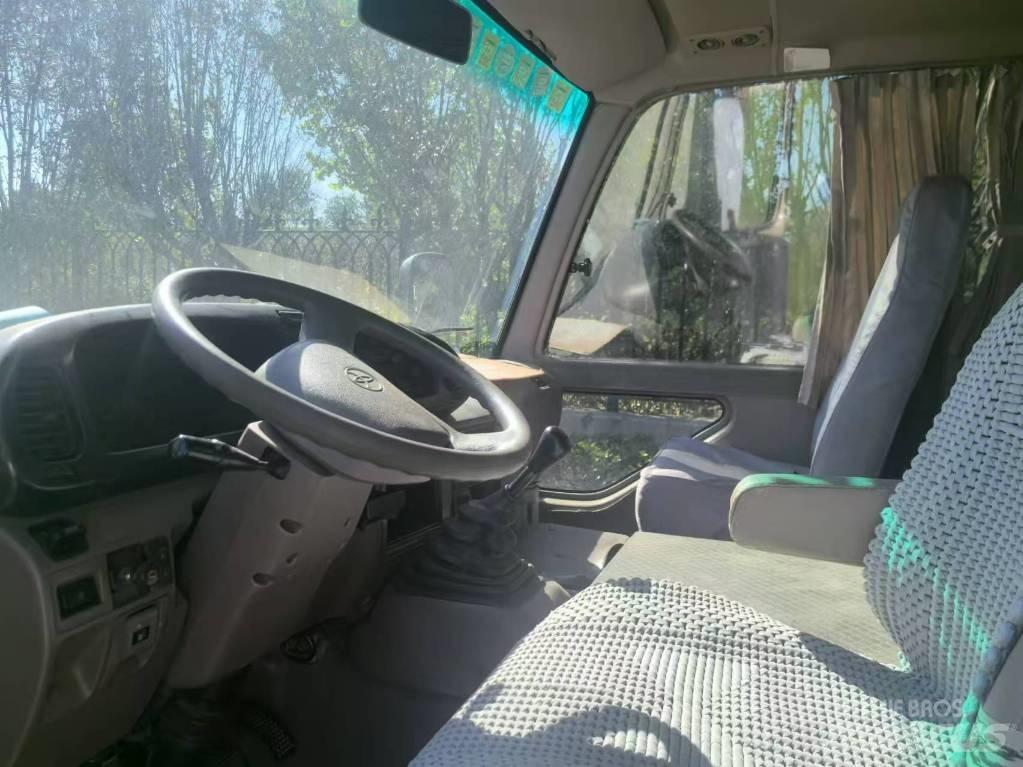 Toyota Coaster Medkrajevni avtobusi