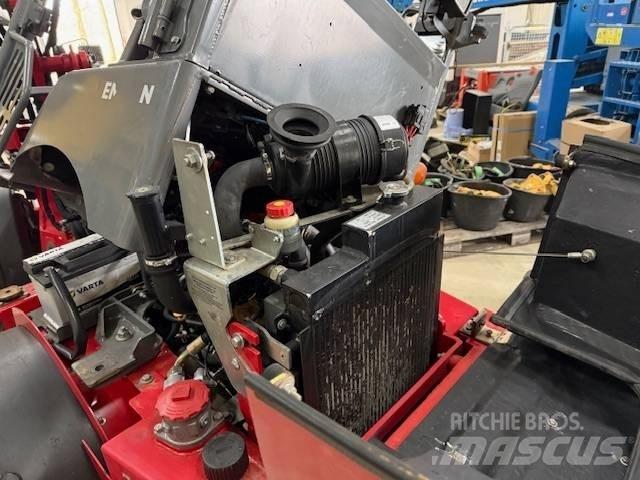 Weidemann 1280 Večnamenski nakladalci