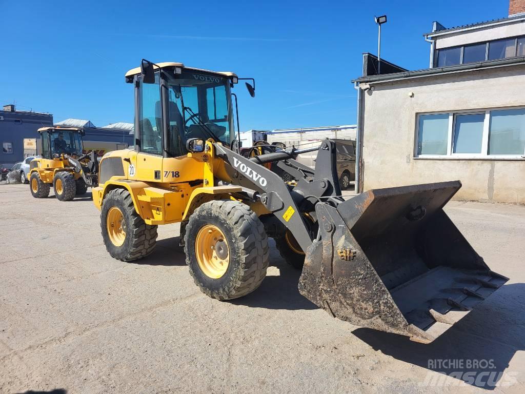 Volvo L 30 G Kolesni nakladalci