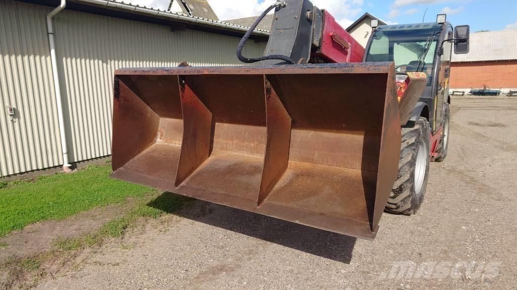 New Holland LM 1345 Teleskopski viličarji